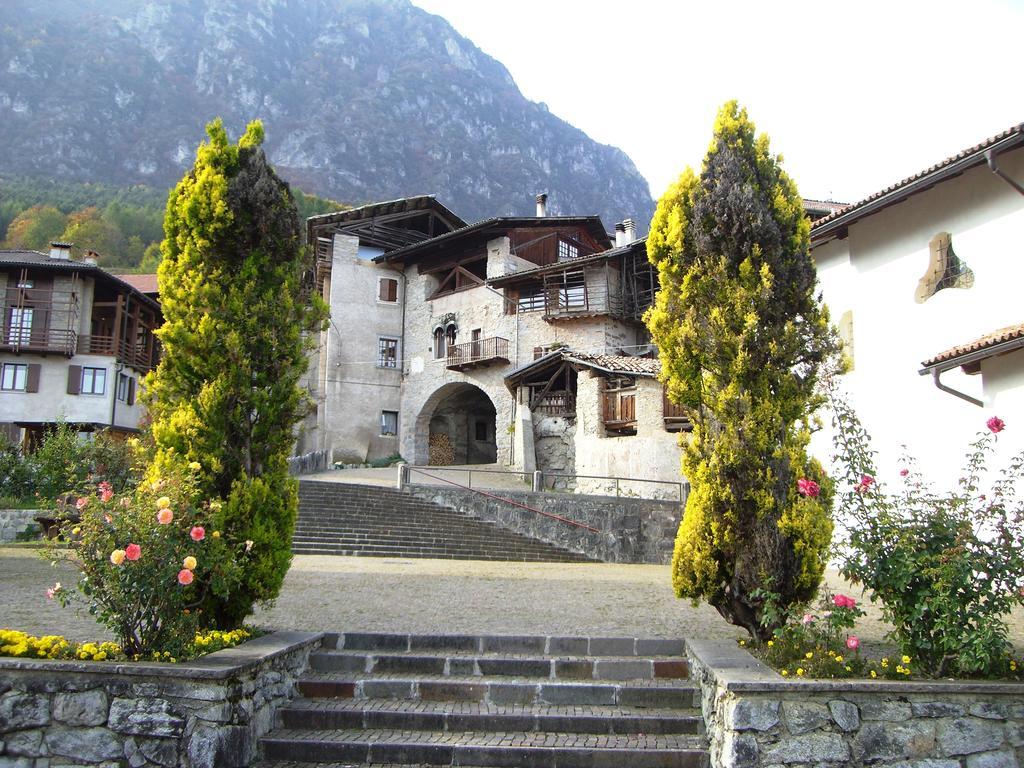 Hotel Posta Comano Terme Exterior foto