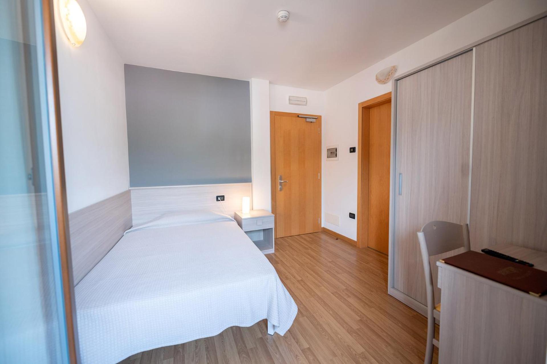 Hotel Posta Comano Terme Exterior foto