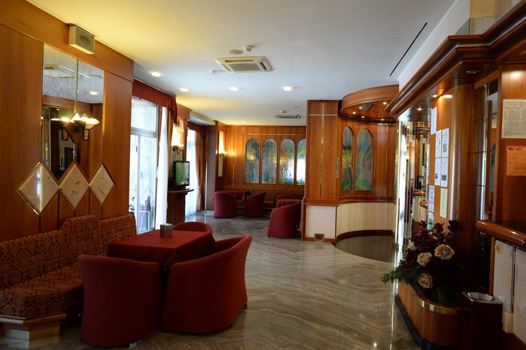 Hotel Posta Comano Terme Exterior foto